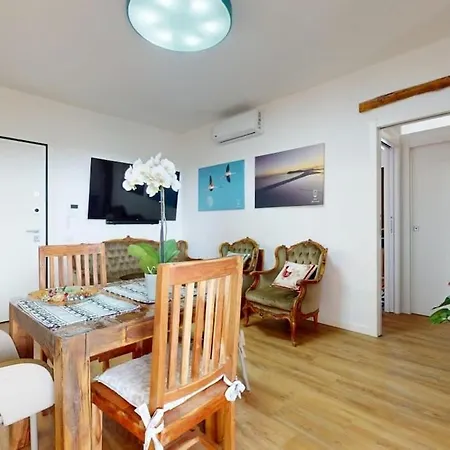 Apartment Perda Bianca Relais Quartu SantʼElena